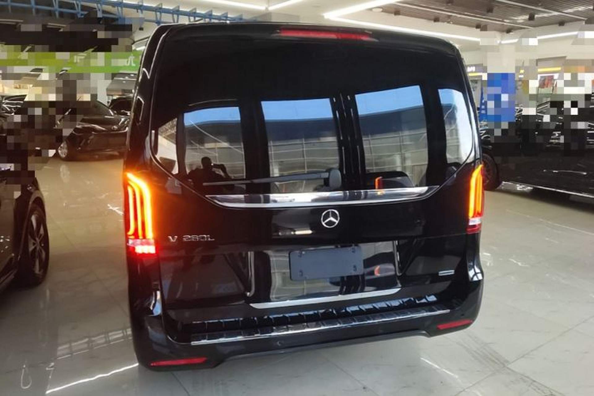 Used Mercedes-Benz V-Class 2021 V 260 L Long-wheelbase Luxury Edition Rear