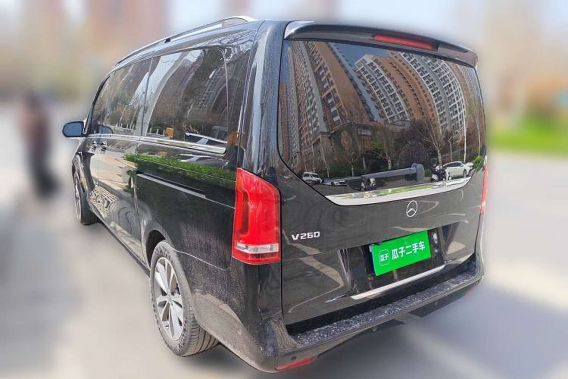 Used Mercedes-Benz V-Class 2021 V 260 Avantgarde Edition Rear Left 45 Deg