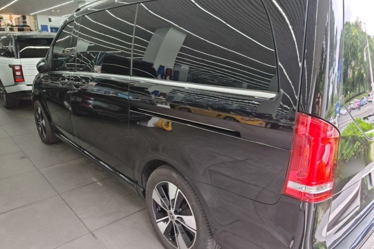 Used Mercedes-Benz V-Class 2021 V 260 Prestige Edition Rear Left 45 Deg