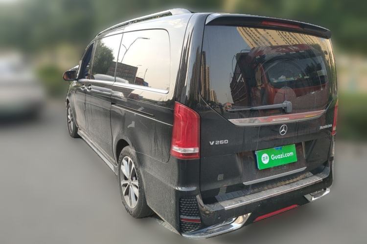 Used Mercedes-Benz V-Class 2021 V 260 Avantgarde Edition Rear Left 45 Deg