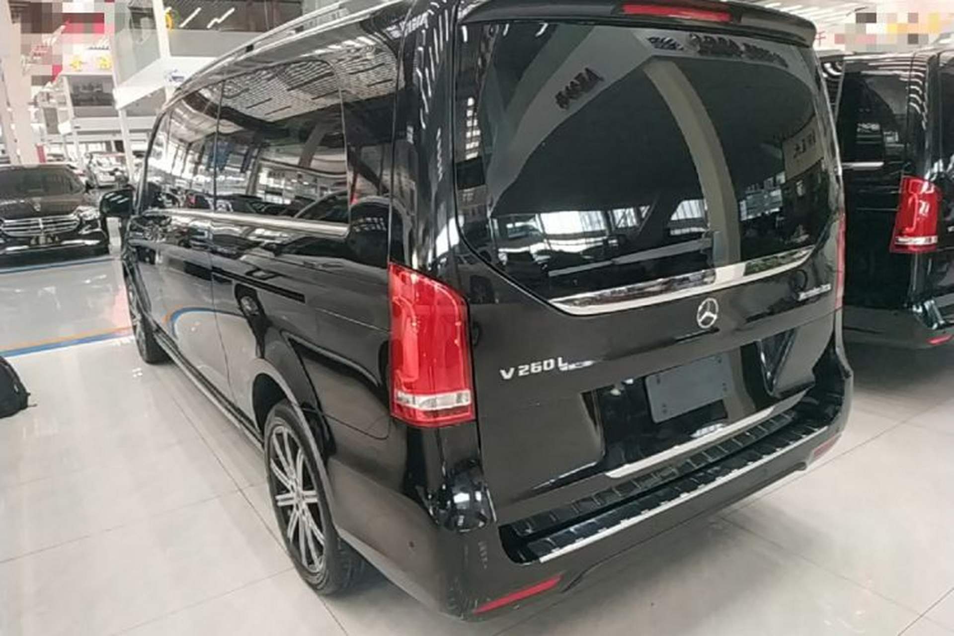 Used Mercedes-Benz V-Class 2021 V 260 L Long-wheelbase Luxury Edition Rear Left 45 Deg