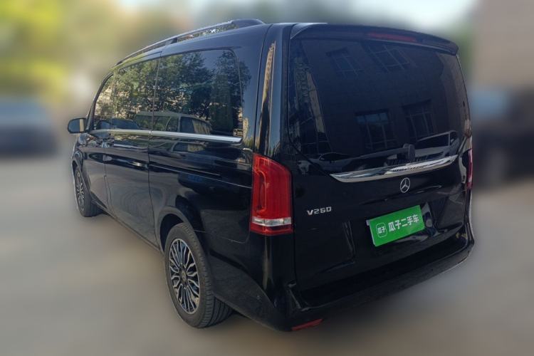 Used Mercedes-Benz V-Class 2021 V 260 Avantgarde Edition Rear Left 45 Deg