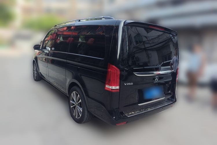 Used Mercedes-Benz V-Class 2021 V 260 Avantgarde Edition Rear Left 45 Deg