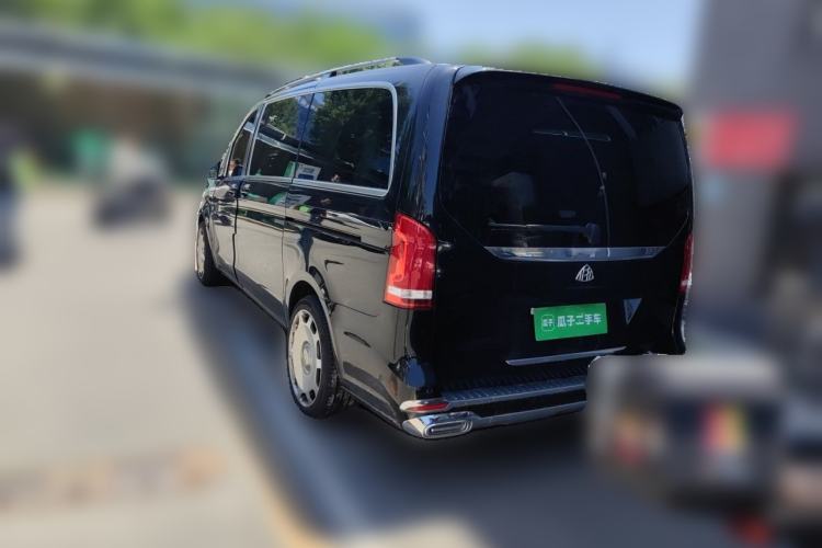 Used Mercedes-Benz V-Class 2021 V 260 Avantgarde Edition Rear Left 45 Deg