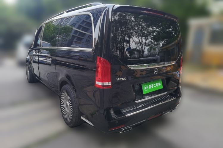 Used Mercedes-Benz V-Class 2021 V 260 Avantgarde Edition Rear Left 45 Deg