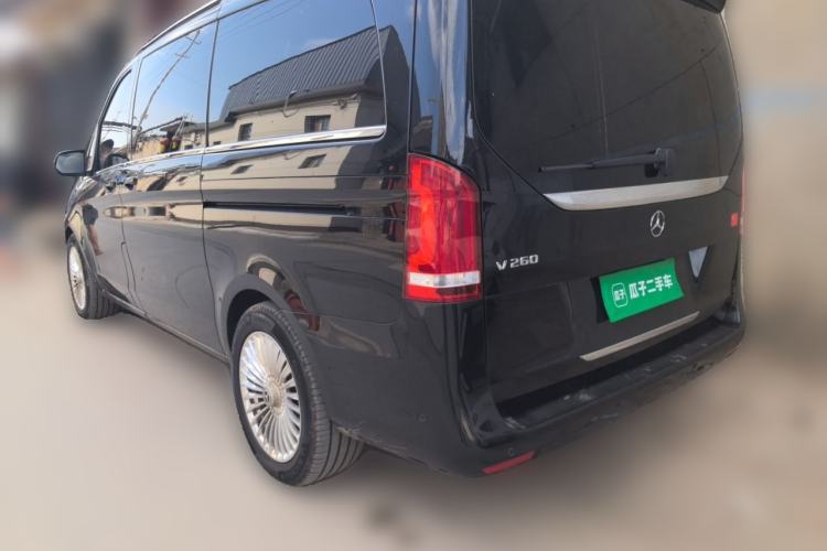 Used Mercedes-Benz V-Class 2021 V 260 Avantgarde Edition Rear Left 45 Deg