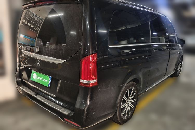 Used Mercedes-Benz V-Class 2021 V 260 L Long-wheelbase Luxury Edition Rear Right 45 Deg