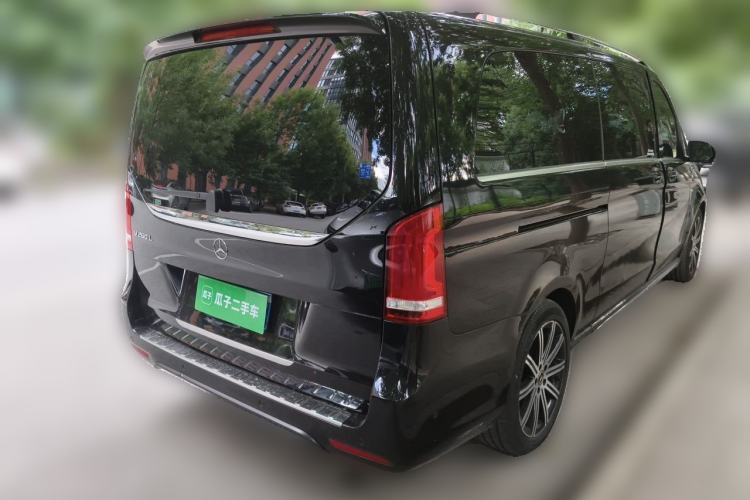 Used Mercedes-Benz V-Class 2021 V 260 L Long-wheelbase Luxury Edition Rear Right 45 Deg