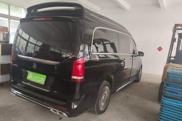 Used Mercedes-Benz V-Class 2021 V 260 L Long Wheelbase Prestige Edition Rear Right 45 Deg