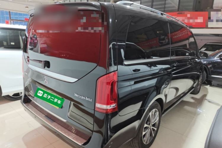 Used Mercedes-Benz V-Class 2021 V 260 Avantgarde Edition Rear Right 45 Deg