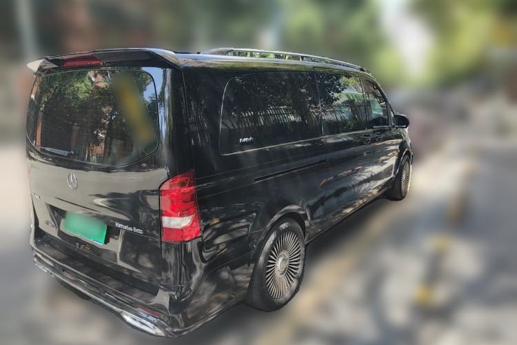 Used Mercedes-Benz V-Class 2021 V 260 Avantgarde Edition Rear Right 45 Deg