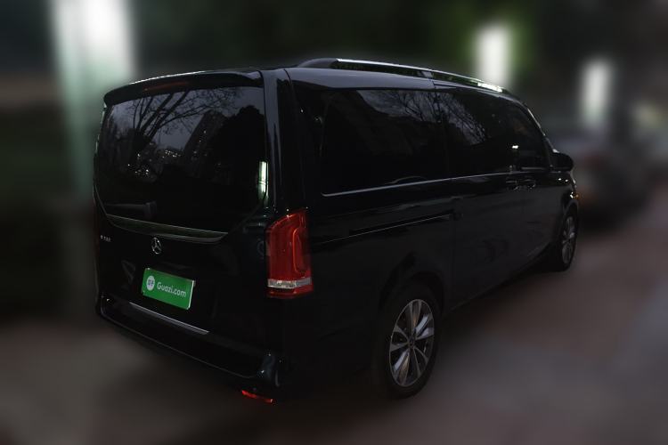 Used Mercedes-Benz V-Class 2021 V 260 Avantgarde Edition Rear Right 45 Deg