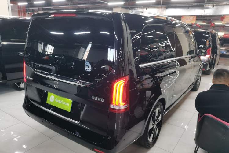 Used Mercedes-Benz V-Class 2021 V 260 L Long Wheelbase Prestige Edition Rear Right 45 Deg