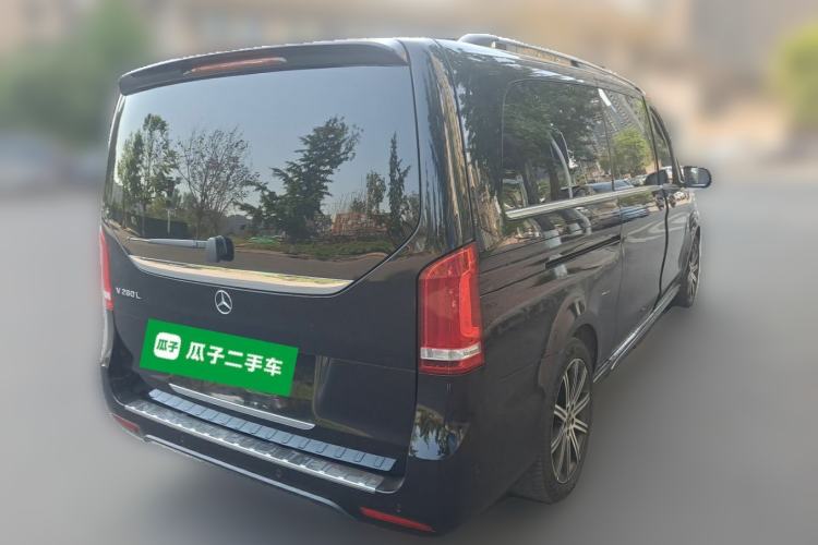 Used Mercedes-Benz V-Class 2021 V 260 L Long-wheelbase Luxury Edition Rear Right 45 Deg
