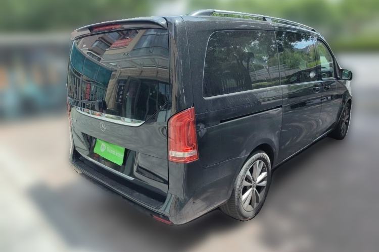 Used Mercedes-Benz V-Class 2021 V 260 Avantgarde Edition Rear Right 45 Deg