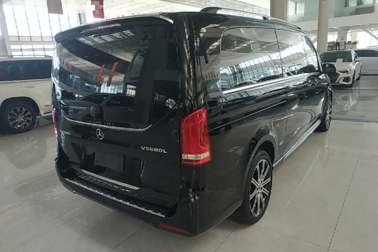 Used Mercedes-Benz V-Class 2021 V 260 L Long-wheelbase Luxury Edition Rear Right 45 Deg