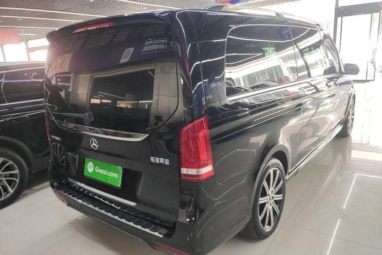 Used Mercedes-Benz V-Class 2021 V 260 L Long-wheelbase Luxury Edition Rear Right 45 Deg