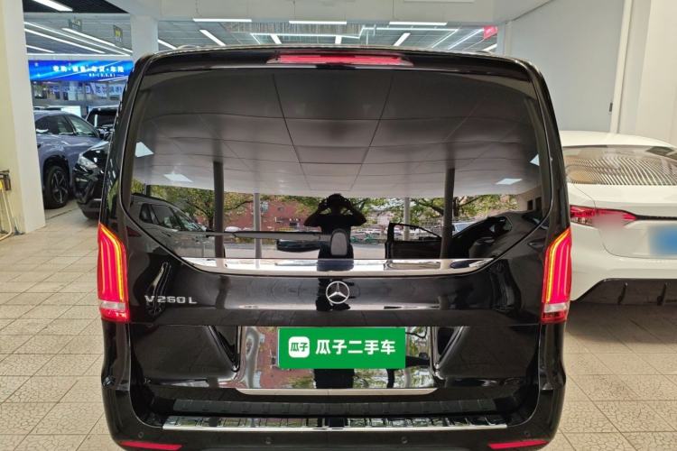 Used Mercedes-Benz V-Class 2021 V 260 L Long-wheelbase Luxury Edition Rear