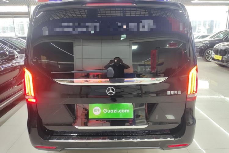 Used Mercedes-Benz V-Class 2021 V 260 L Long-wheelbase Luxury Edition Rear