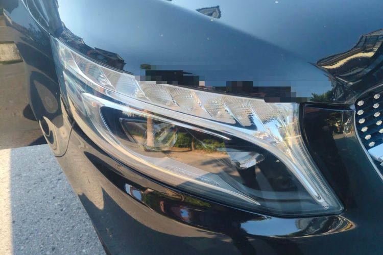 Used Mercedes-Benz V-Class 2021 V 260 L Long-wheelbase Luxury Edition Right Front Headlight