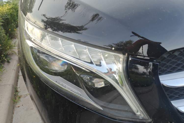 Used Mercedes-Benz V-Class 2021 V 260 Prestige Edition Right Front Headlight