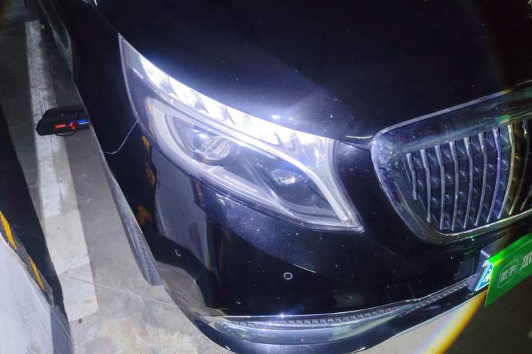 Used Mercedes-Benz V-Class 2021 V 260 L Long-wheelbase Luxury Edition Right Front Headlight