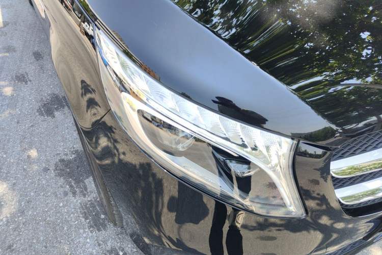 Used Mercedes-Benz V-Class 2021 V 260 L Long Wheelbase Prestige Edition Right Front Headlight
