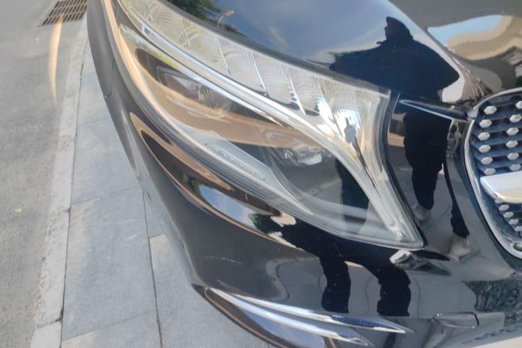 Used Mercedes-Benz V-Class 2021 V 260 L Long-wheelbase Luxury Edition Right Front Headlight