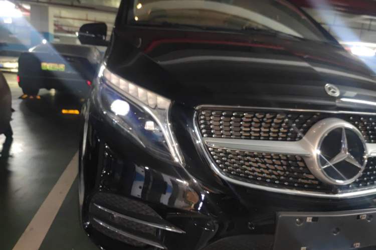 Used Mercedes-Benz V-Class 2021 V 260 L Long-wheelbase Luxury Edition Right Front Headlight