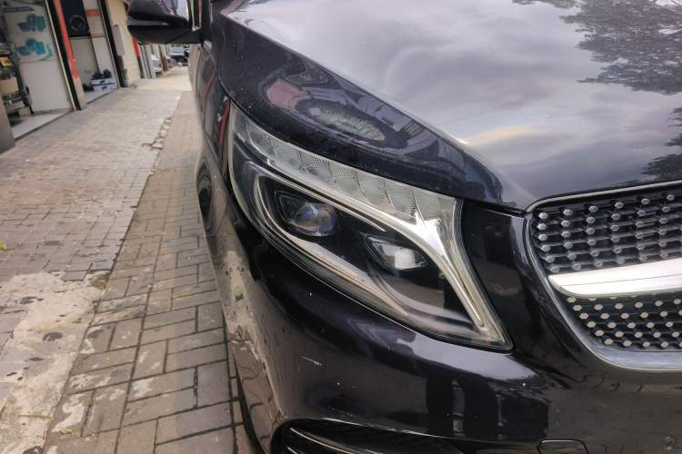 Used Mercedes-Benz V-Class 2021 V 260 L Long-wheelbase Luxury Edition Right Front Headlight