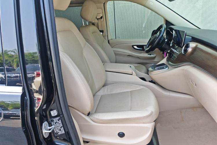 Used Mercedes-Benz V-Class 2021 V 260 Prestige Edition Right Front Seat