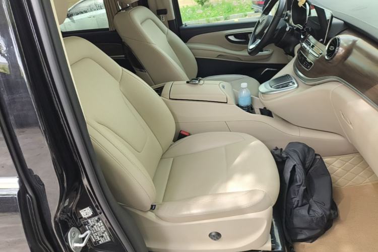 Used Mercedes-Benz V-Class 2021 V 260 L Long-wheelbase Luxury Edition Right Front Seat