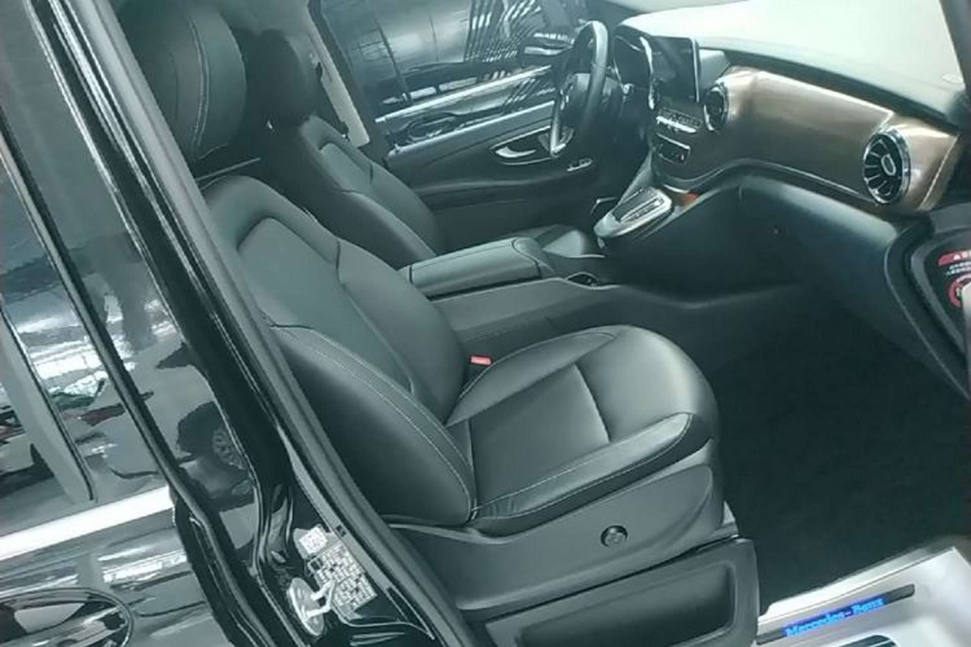 Used Mercedes-Benz V-Class 2021 V 260 Prestige Edition Right Front Seat