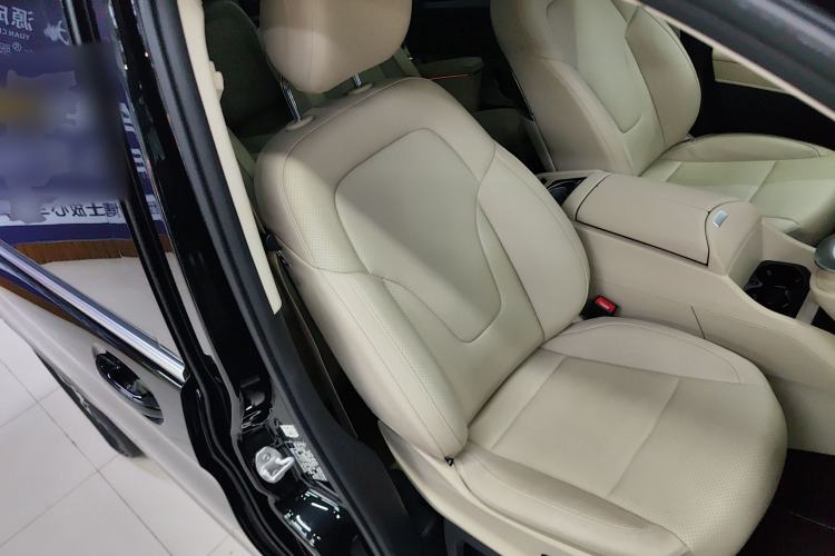 Used Mercedes-Benz V-Class 2021 V 260 Prestige Edition Right Front Seat