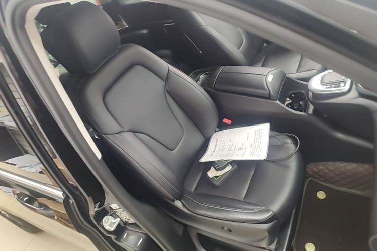 Used Mercedes-Benz V-Class 2021 V 260 Prestige Edition Right Front Seat