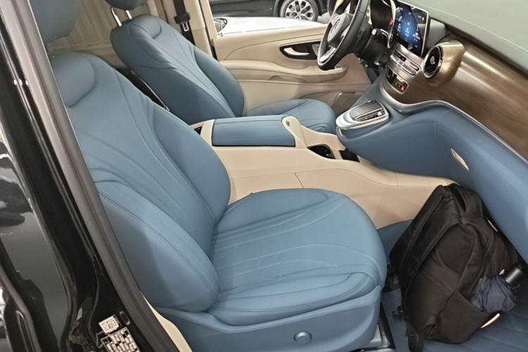 Used Mercedes-Benz V-Class 2021 V 260 L Long-wheelbase Luxury Edition Right Front Seat