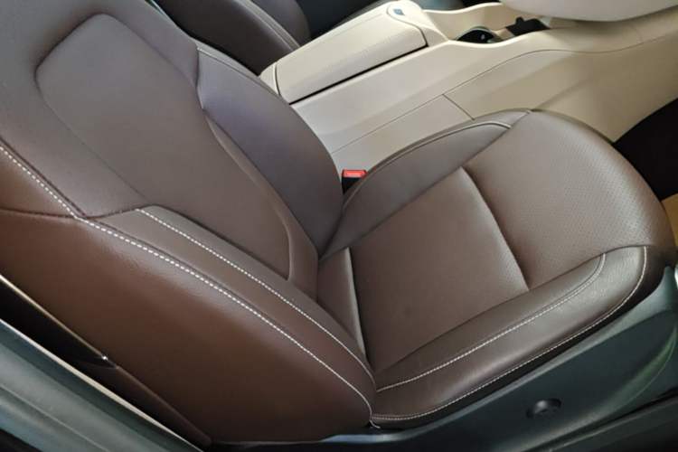 Used Mercedes-Benz V-Class 2021 V 260 Prestige Edition Right Front Seat