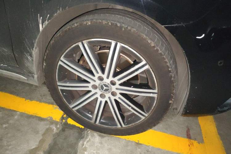 Used Mercedes-Benz V-Class 2021 V 260 L Long-wheelbase Luxury Edition Right Front Wheel Hub