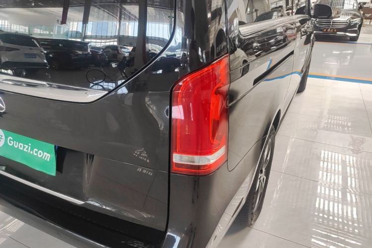 Used Mercedes-Benz V-Class 2021 V 260 Prestige Edition Right Rear Taillight