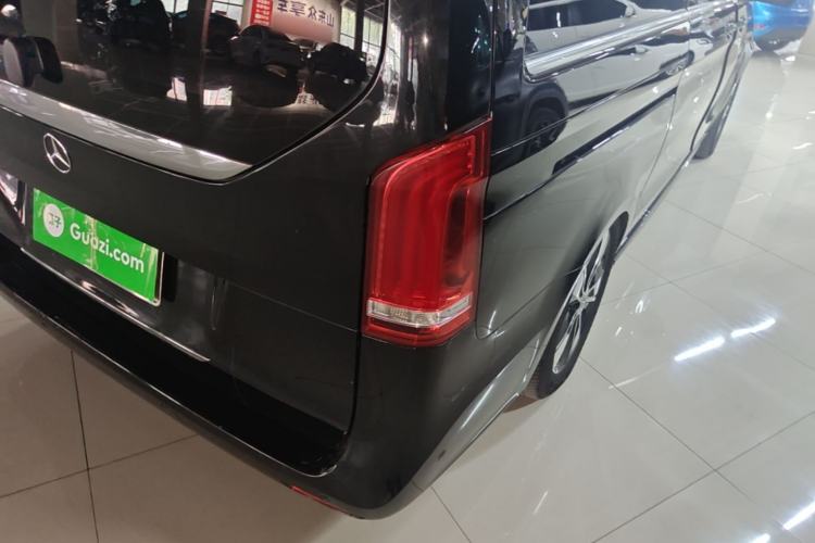 Used Mercedes-Benz V-Class 2021 V 260 Prestige Edition Right Rear Taillight