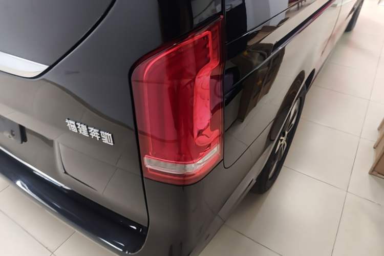 Used Mercedes-Benz V-Class 2021 V 260 Prestige Edition Right Rear Taillight