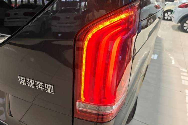 Used Mercedes-Benz V-Class 2021 V 260 Prestige Edition Right Rear Taillight