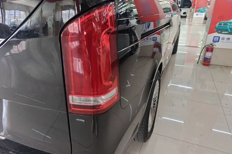 Used Mercedes-Benz V-Class 2021 V 260 Prestige Edition Right Rear Taillight