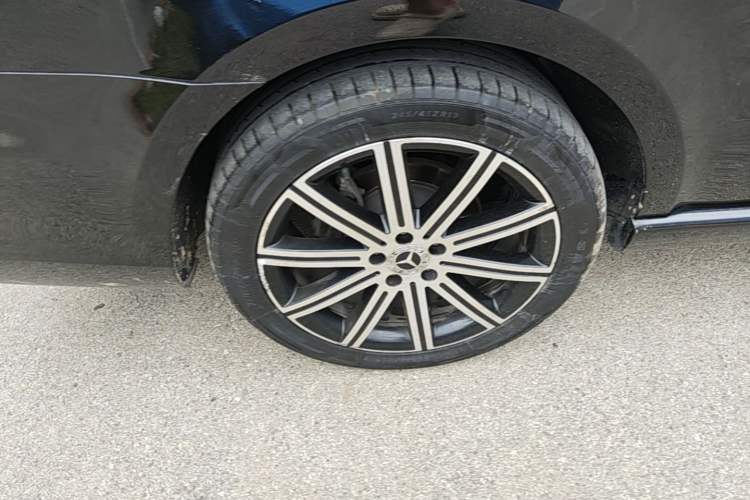 Used Mercedes-Benz V-Class 2021 V 260 L Long-wheelbase Luxury Edition Right Rear Wheel Hub