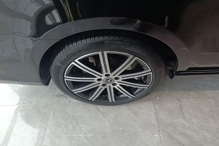 Used Mercedes-Benz V-Class 2021 V 260 L Long-wheelbase Luxury Edition Right Rear Wheel Hub