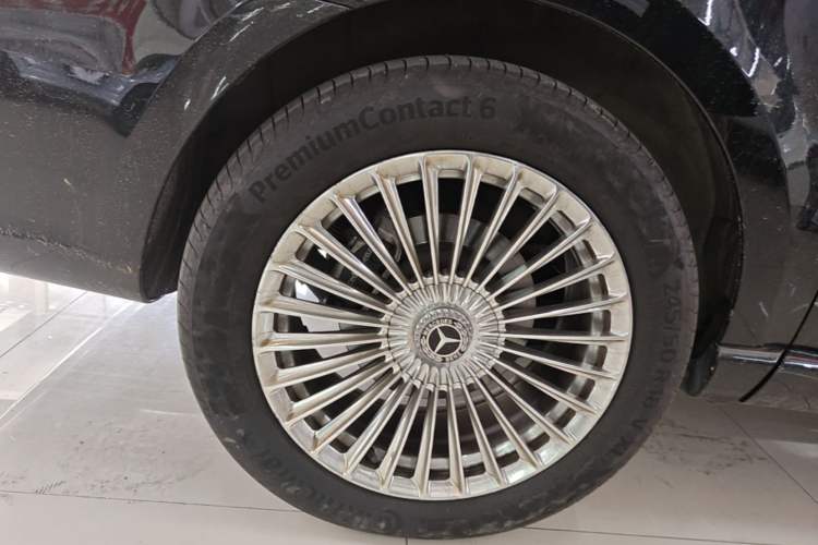 Used Mercedes-Benz V-Class 2021 V 260 Prestige Edition Right Rear Wheel Hub