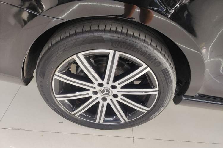 Used Mercedes-Benz V-Class 2021 V 260 L Long-wheelbase Luxury Edition Right Rear Wheel Hub
