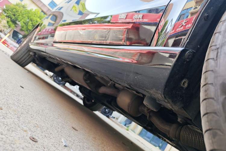 Used Mercedes-Benz V-Class 2021 V 260 Prestige Edition Right Side Sill