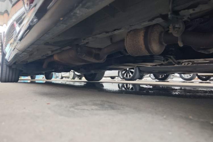 Used Mercedes-Benz V-Class 2021 V 260 L Long Wheelbase Prestige Edition Right Side Sill
