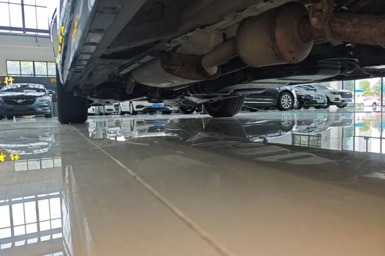 Used Mercedes-Benz V-Class 2021 V 260 Prestige Edition Right Side Sill